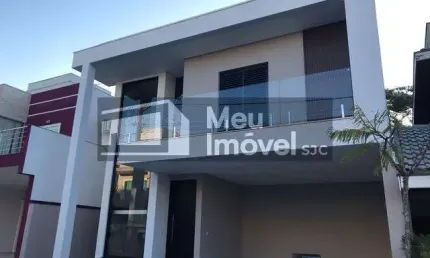 Casa a venda com 03 quartos no Condominio Crytal Park em Jacarei