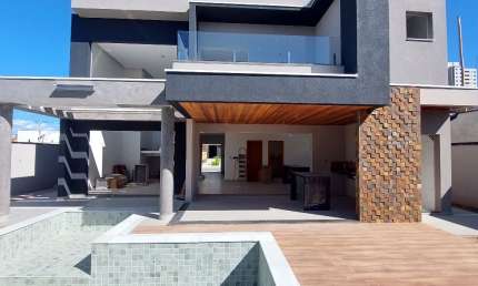 Casa de Condomínio com 4 Quartos e 5 Banheiros à Venda – 280 m² – Urbanova – VIVANT