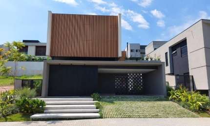 Casa de Condomínio Ato Padrão , 4 Quartos e 5 banheiros à Venda em Urbanova