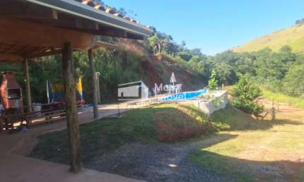 Chacara com 1650m² com casa de 80 m² com rancho e piscina- no Buquirinhall - São Jose dos Campos