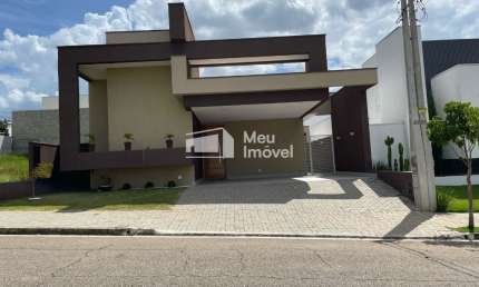 Venda Casa de alto padrão 3 Dormitórios sendo 2 Suítes - 150m²- Condomínio Terras do Vale - Caçapava