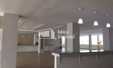 Apartamento de 02 quartos andar alto, excelente localização
