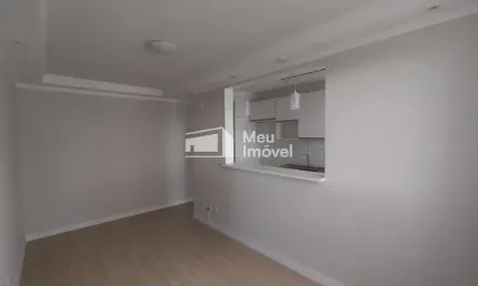 Apartamento de 02 quartos Andar alto Excelente localização