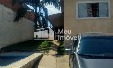Casa com quintal 250m² de terreno-70m² construção- zona leste