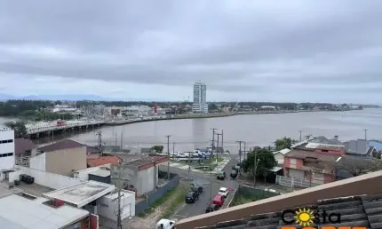 Apartamento no Centro de Tramandaí com Elevador e Box