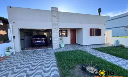 Casa com 2 quartos à venda na Zona Nova, Tramandaí 
