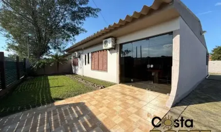 Casa com 2 terrenos próximo do mar em nova tramandaí
