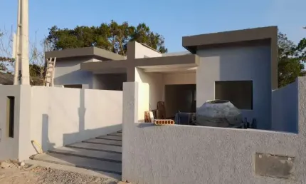 CASA GEMINADA EM FAZE DE CONSTRUÇÃO, A VENDA NO BALN. ALVORADA/ITAPOÁ-SC