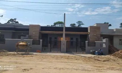 CASA NOVA (GEMINADA) A VENDA EM ÓTIMA REGIÃO,NO BALNEÁRIO ITAPOÁ/ITAPOÁ-SC