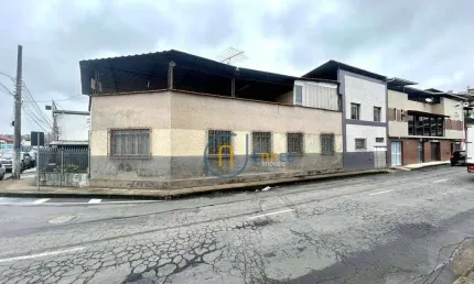 Casa com 5 Quartos à venda, 130 m² por R$ 1.300.000 - Francisco Bernardino - Juiz de Fora/MG