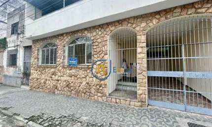 Casa com  os à venda Quartos , 254 m² por R$ 1.100.000 - São Mateus - Juiz de Fora/MG