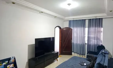 Sobrado para Locação em Guarulhos, Jardim City, 3 dormitórios, 1 suíte, 2 banheiros, 2 vagas