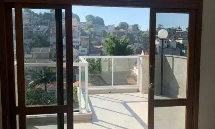 Sobrado a venda | 330m² | 3 dormitórios | 1 suíte | 2 vagas | irmãos arnoni - são paulo/sp