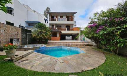 Sobrado a venda | 400m² | 3 suítes | 8 vagas | Barro Branco (Zona Norte) - São Paulo/SP