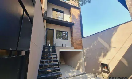 Sobrado à venda | 200m² | 3 suítes | 4 vaga | Jardim São Paulo - São Paulo/SP