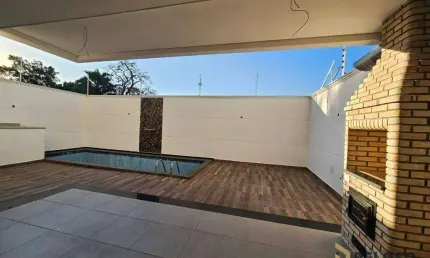 Sobrado a venda | 400m² | 4 suítes | 5 vagas  Jardim Floresta - São Paulo/SP