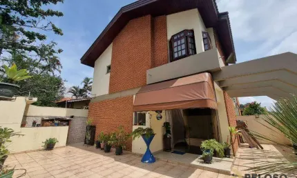 Sobrado com 354m² | 3 suítes | 6 vagas | Barro Branco (Zona Norte) - São Paulo/SP