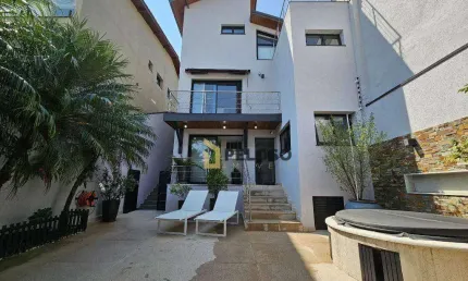 Sobrado à venda | 284m² | 3 suítes | 4 vagas | Jardim França - São Paulo/SP