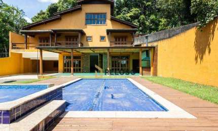 Sobrado à venda | 570m² | 5 suítes | hidro | piscina | 8 vagas | Condomínio Alpes da Cantareira - Mairiporã/SP