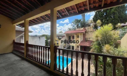 Sobrado à venda | 372m² | 6 dormitórios | 4 suítes | 5 vagas | Varanda | Piscina | Vila Rosália - Guarulhos/SP