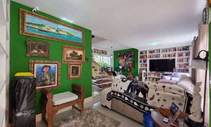 Casa em condomínio à venda | 247m² | 3 suítes | 4 vagas | Santa Teresinha - São Paulo/SP
