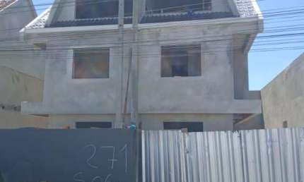 Sobrado à venda no bairro Alto Boqueirão - Curitiba/PR