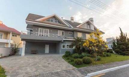 Casa com 4 quartos à venda na Rua Gabirobas, Uberaba, Curitiba