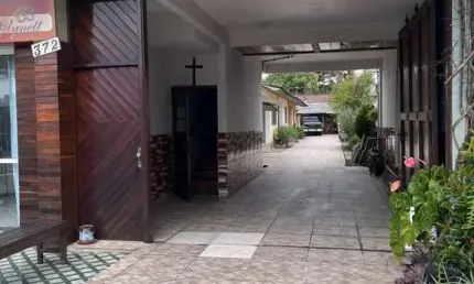 Casa em condomínio fechado com 2 quartos para alugar na Rua Oliveira Viana, 372, Hauer, Curitiba