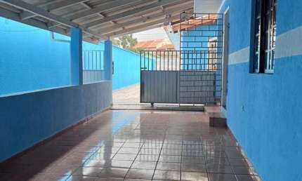 Casa com 3 quartos para alugar na Rua Iporã, 367, Alto Boqueirão, Curitiba