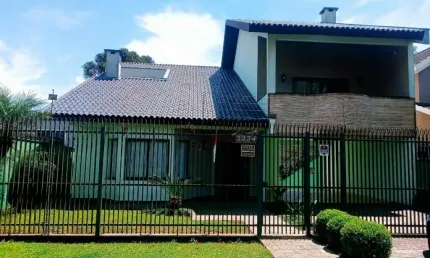 Casa com 3 quartos à venda na Rua Clara Tedesco, Boqueirão, Curitiba