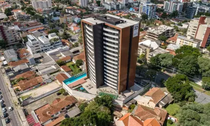 Apartamento com 3 quartos à venda na Rua Canadá, Bacacheri, Curitiba