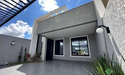 Casa com 3 quartos sendo 01 suite à venda, 105 m² por R$ 650.000 - Tropical III - Cascavel/PR
