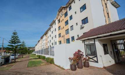Apartamento com 2 dormitórios à venda, 64 m² por R$ 296.400,00 - Neva - Cascavel/PR