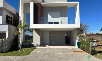 Sobrado com 4 Suítes à venda, 204 m² por R$ 1.800.000 - FAG - Cascavel/PR