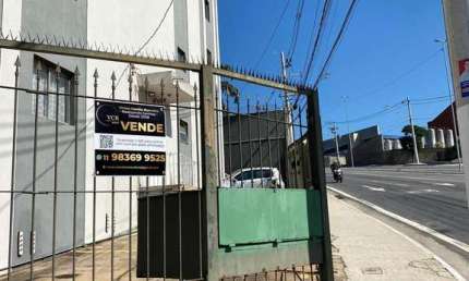 Oportunidade única! Apartamento à venda ou locação em SBC-SP, Alves Dias. 1 quarto, 1 sala, 1 banheiro, 1 vaga. Imperdível!