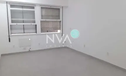 Sala comercial com 1 sala à venda na Rua Mayrink Veiga, Centro, Rio de Janeiro