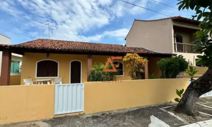 Casa com 3 dormitórios para alugar, 210 m² por R$ 2.930,00/mês - Balneário São Pedro - São Pedro da Aldeia/RJ
