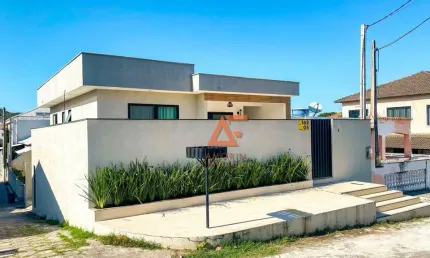 Casa com 2 dormitórios à venda, 118 m² por R$ 440.000,00 - Fluminense - São Pedro da Aldeia/RJ