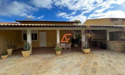 Casa com 4 dormitórios para alugar, 200 m² por R$ 5.000,00/mês - Balneário São Pedro - São Pedro da Aldeia/RJ