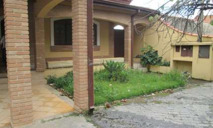 Casa com 3 dormitórios para alugar, 290 m² por R$ 7.023,67/mês - Urbanova - São José dos Campos/SP