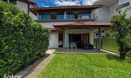 Casa com 3 dormitórios à venda, 256 m² por R$ 1.600.000,00 - Urbanova - São José dos Campos/SP