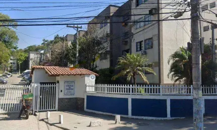 Apartamento com 2 dormitórios à venda, 59 m² por R$ 155.000,00 - Mutondo - São Gonçalo/RJ