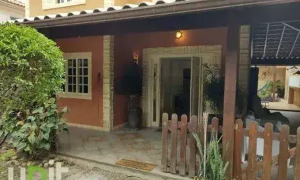 Casa com 5 dormitórios à venda, 300 m² por R$ 1.350.000,00 - Itaipu - Niterói/RJ
