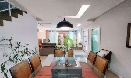 Casa com 6 dormitórios à venda, 383 m² - Maria Paula - Niterói/RJ