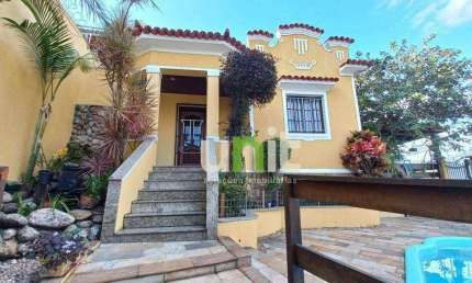 Casa com 3 dormitórios à venda, 309 m² por R$ 700.000,00 - Barreto - Niterói/RJ