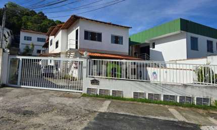 Casa com 2 dormitórios à venda por R$ 270.000,00 - Maria Paula - São Gonçalo/RJ