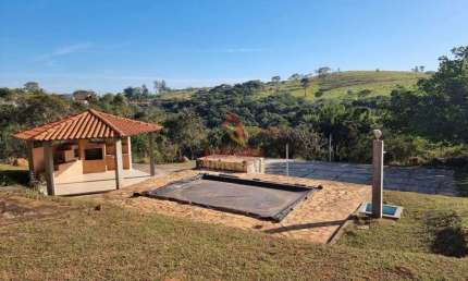 Casa com Piscina à Venda no Bairro Satélite, em Juatuba | JUATUBA IMÓVEIS