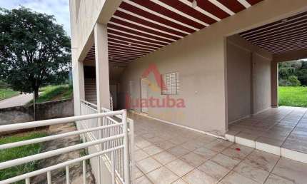 Aluga-se prédio com 8 salas no bairro Boa Vista em Juatuba