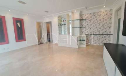 Apartamento de 145 metros, mobiliado e com varanda no Coração do Jardim Anália Franco!