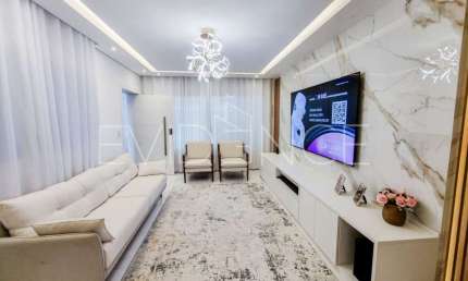 SOBRADO À VENDA NA MOOCA COM 330 M² - PORTEIRA FECHADA